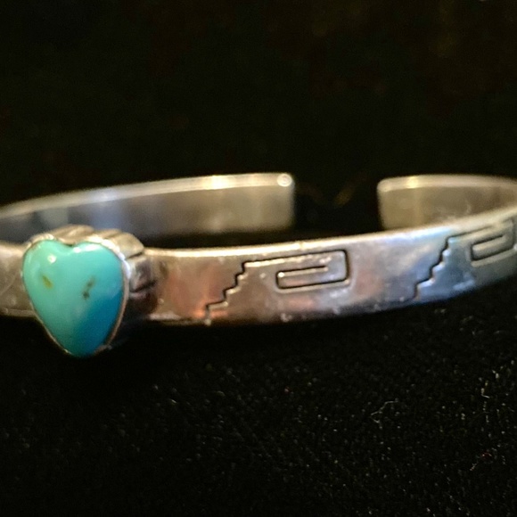 Vintage Navajo bracelet silver and turquoise heart ❤️ valentines gift 🎁 - Picture 4 of 5